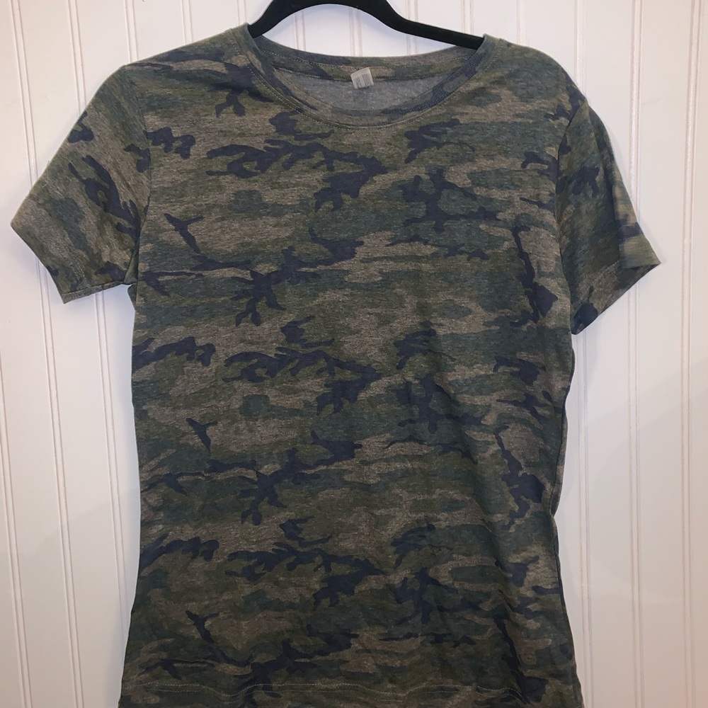 Camo Women’s t-shirt